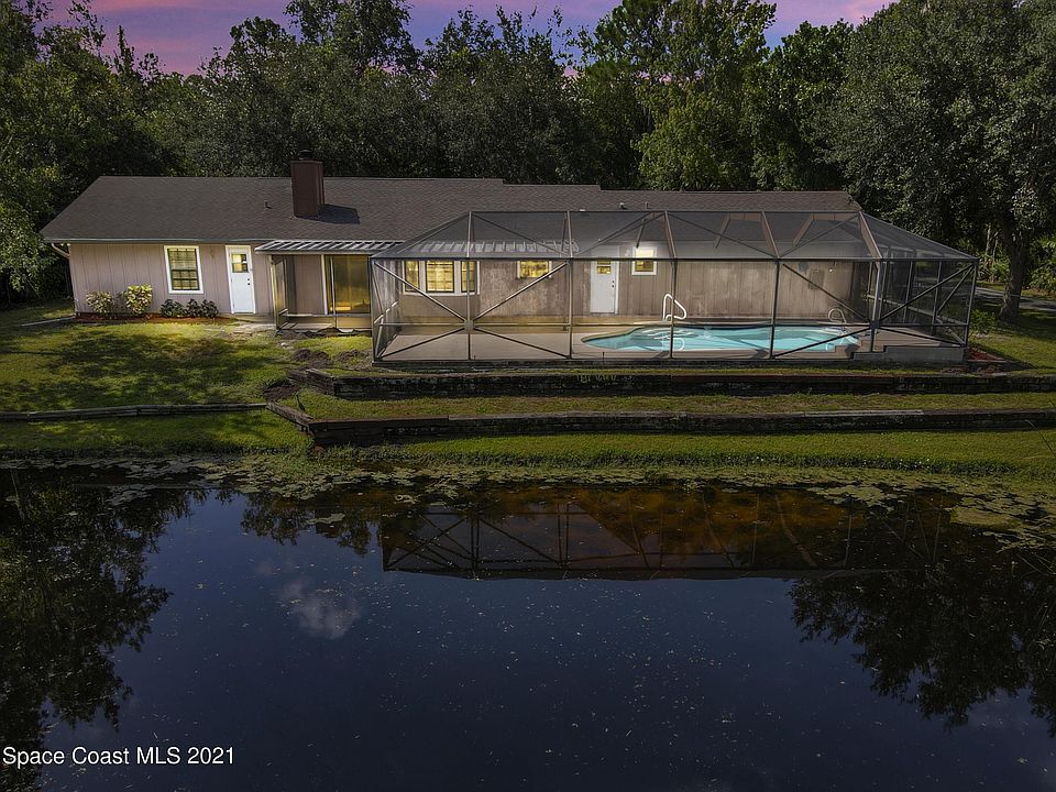 1st image of 4240 Deerwood Trl
