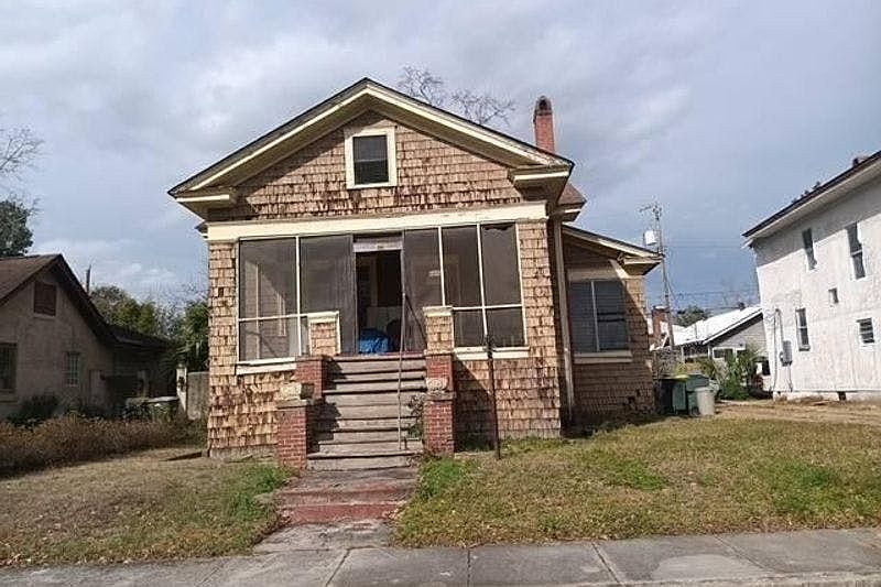 1st image of 732 Maupas Ave