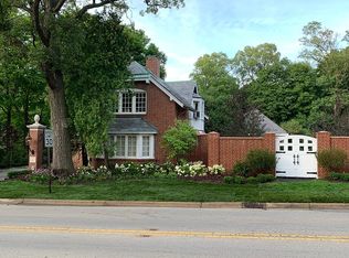 425 N Sheridan Rd, Lake Forest, IL 60045