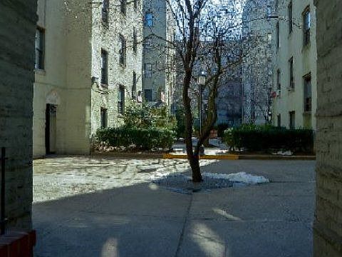 2nd image of 2138 35th St APT 2H