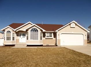 814 W 1470 N, Clinton, UT 84015