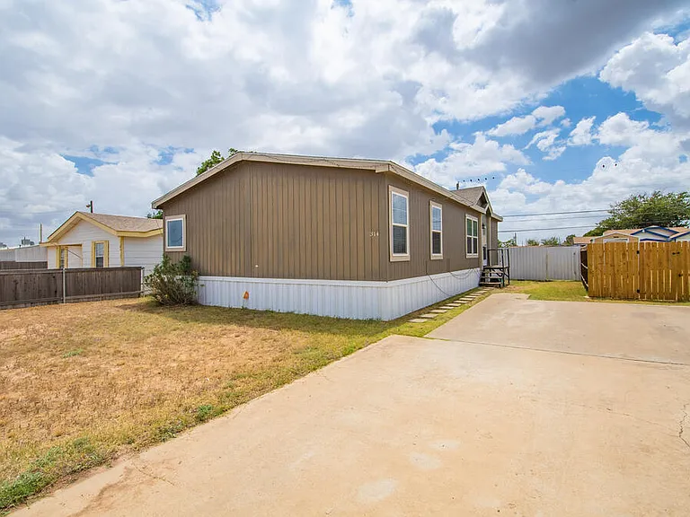 314 Dobbs Ave — Photo 2