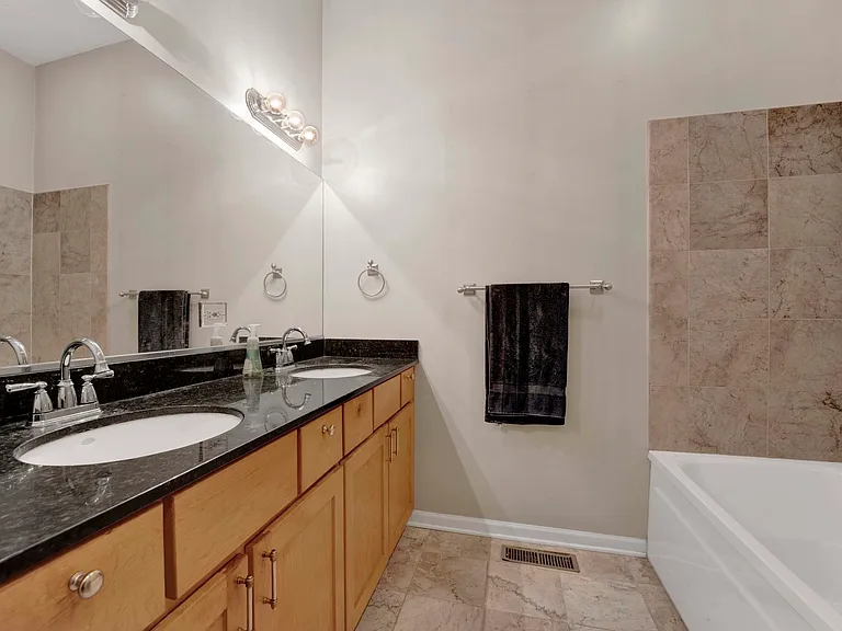 1615 N Campbell Ave #1S — Photo 17