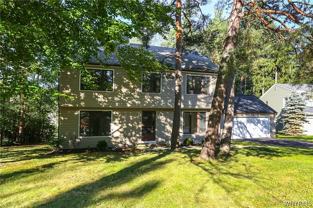 4 bed, 2.5 bath, 2033 sqft, $2,800 — Photo 1