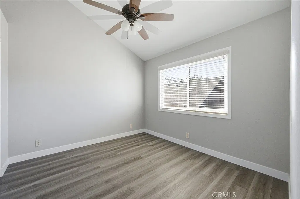 2 bed, 1.5 bath, 832 sqft, $2,350 — Photo 2