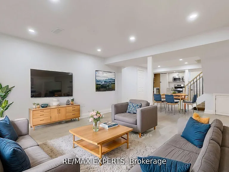1097 Wildwood Dr #LOWER — Photo 4