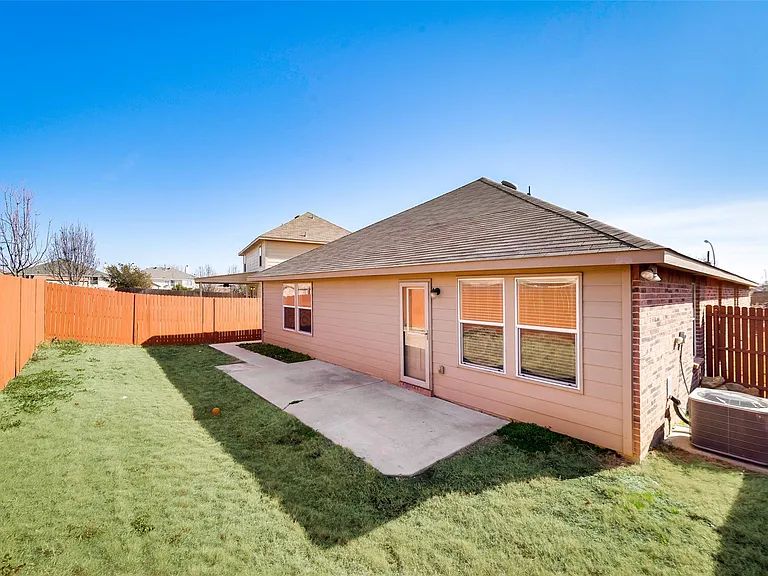 7000 Derbyshire Dr — Photo 26