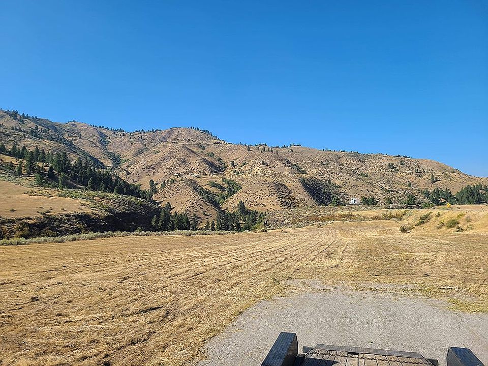 2nd image of Creek View Dr #7