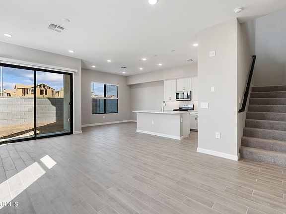 4th image of 17136 N 50TH Way