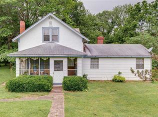 555 Plymouth Terrace Dr, Eureka, MO 63025