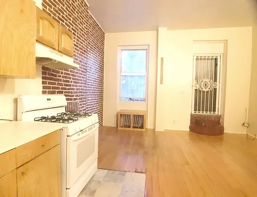 Rented by Bohemia Realty Group | media 13