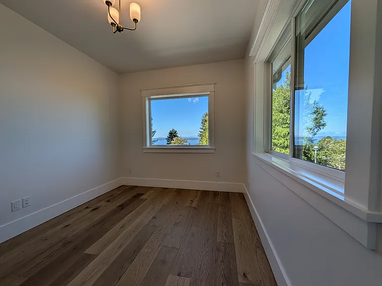 3957 W Barrett Ln — Photo 21