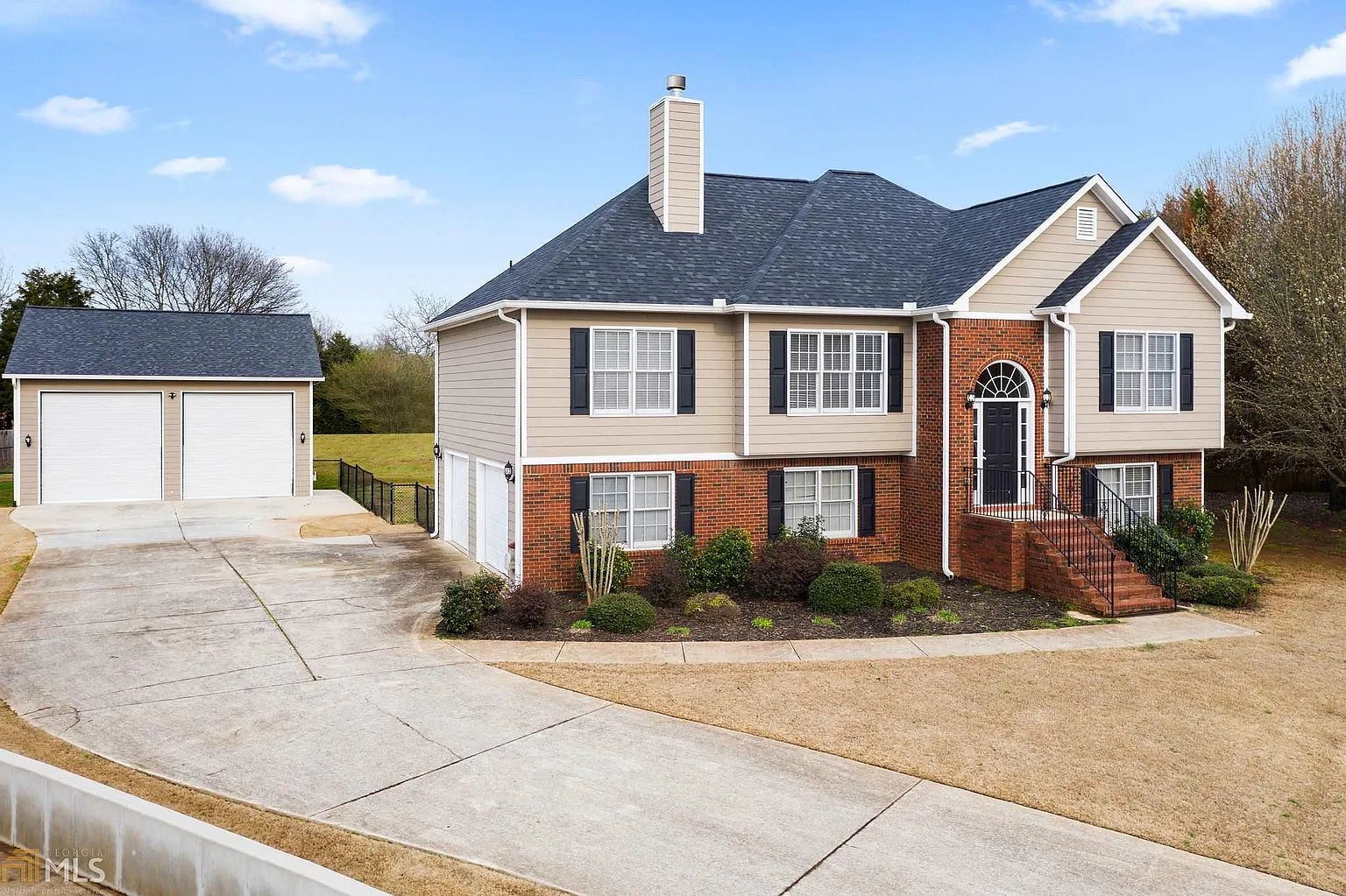 103 Planters Dr photo 1