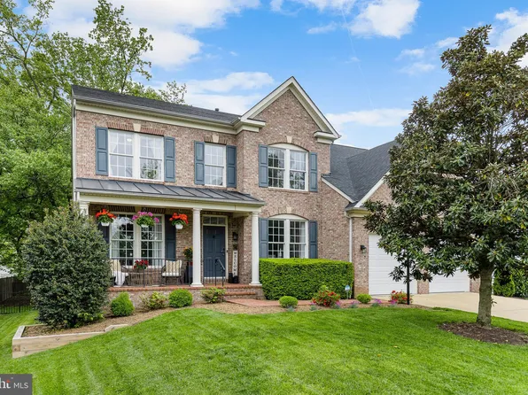 1210 Marseille Ln, Woodbridge, VA 22191