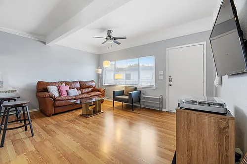 2408 Longview St #204 Photo 1