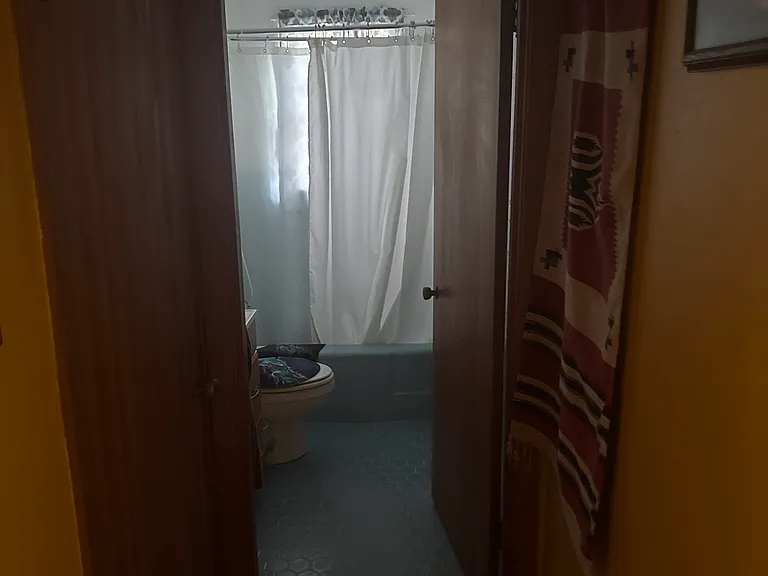 2504 Yeager St — Photo 1