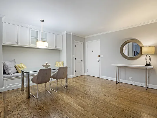 Sold by William Raveis Real Estate | media 5