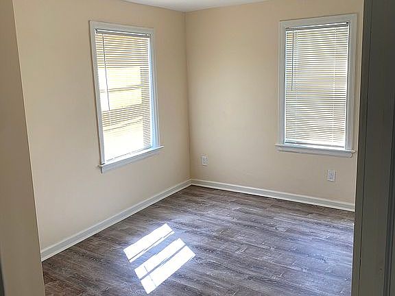 5th image of 3288 Main St #2B