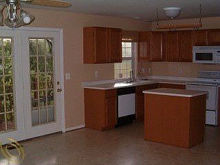 5th image of 4093 Stanmoor Dr