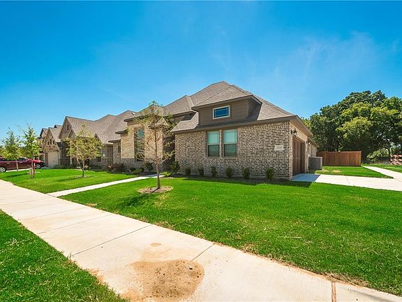 3rd image of 1700 Barrel Oak Dr