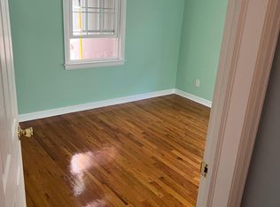 11 Parkwood St APT 1, Albany, NY 12208