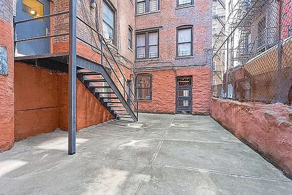 Rented by Skyward | media 9