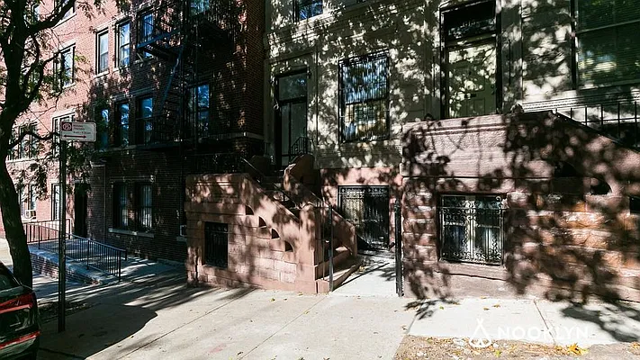 Rented by Nooklyn NYC LLC | media 21