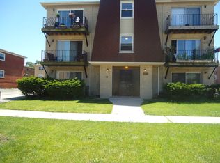 7041 99th St #3W, Chicago Ridge, IL 60415
