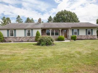 3818 Roundtop Rd, Elizabethtown, PA 17022