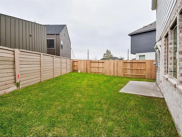 17231 Walden Lake Ln — Photo 14