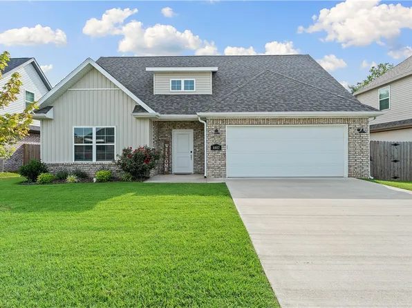 4407 SW Bison St, Bentonville, AR 72713