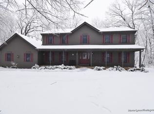 8N081 Ickenham Ln, Elgin, IL 60124