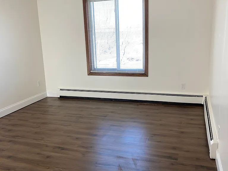 The Falls Apartments — Photo 15