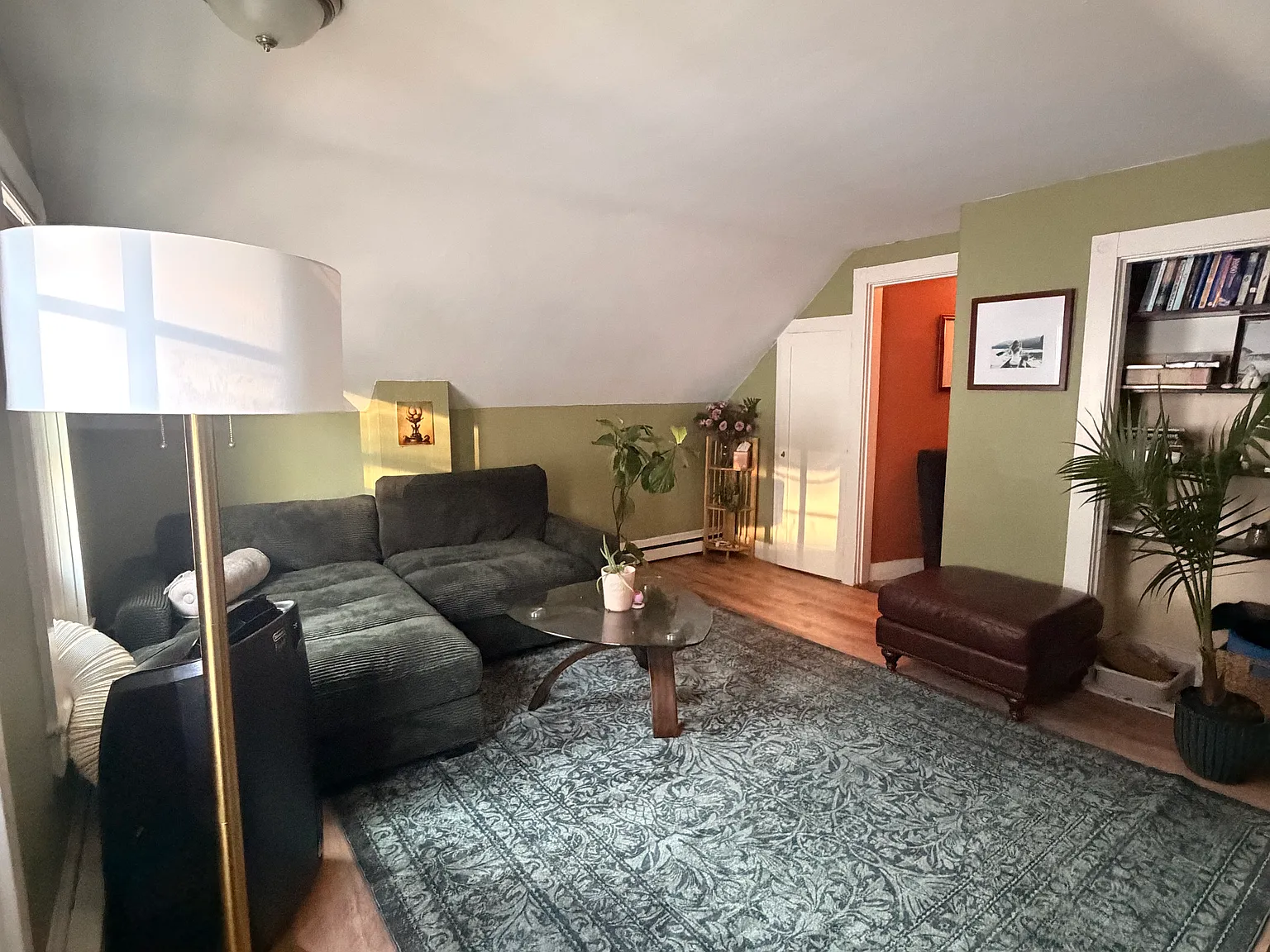 196 Columbia St — Photo 3
