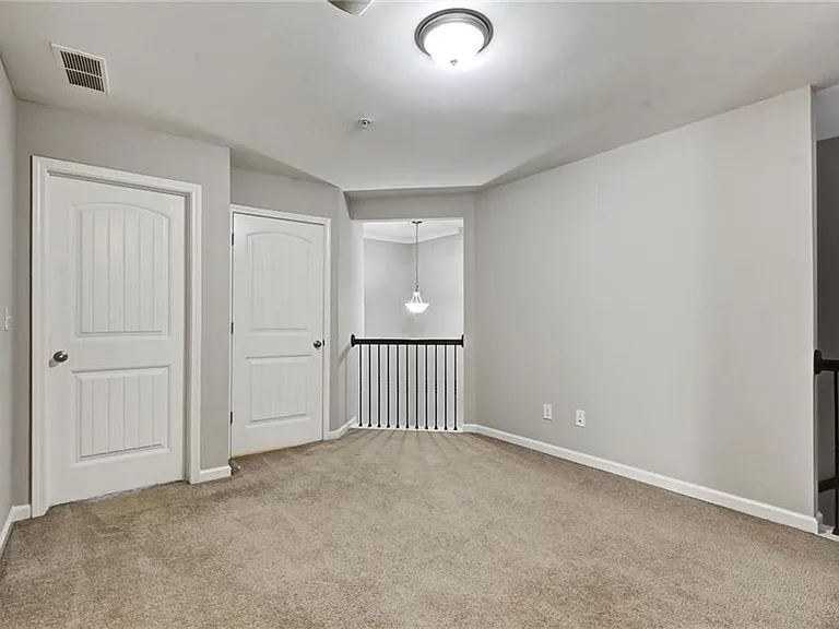 1237 Foxcroft Ln — Photo 22