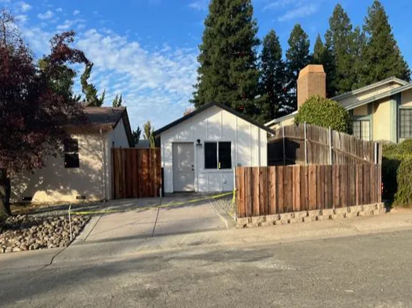 8303 Crestshire Cir, Orangevale, CA 95662