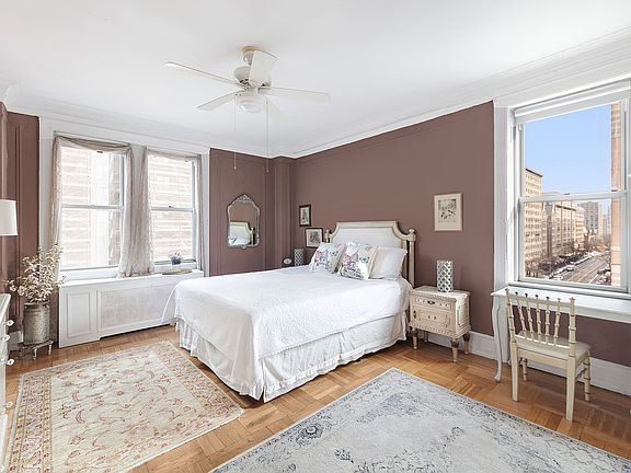 5th image of 610 W 110th St APT 7A