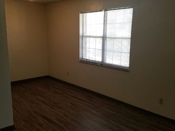 2nd image of 332 Forestal Dr #19