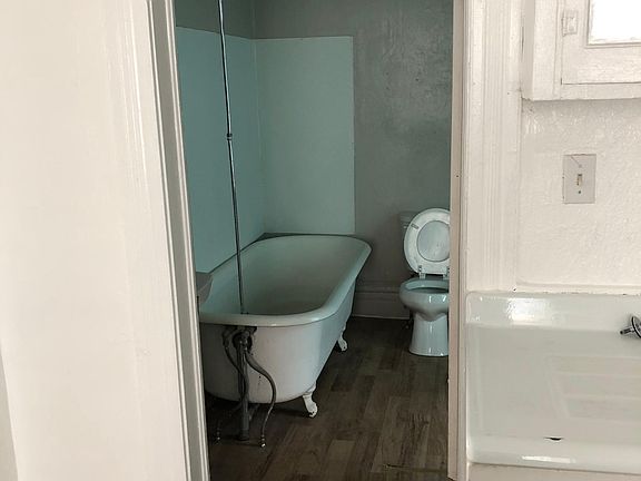 2nd image of 331 Basalt St Unit 2
