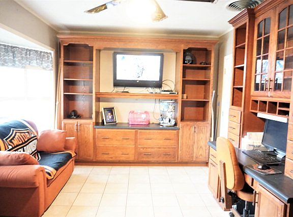 4th image of 1009 E Inez St