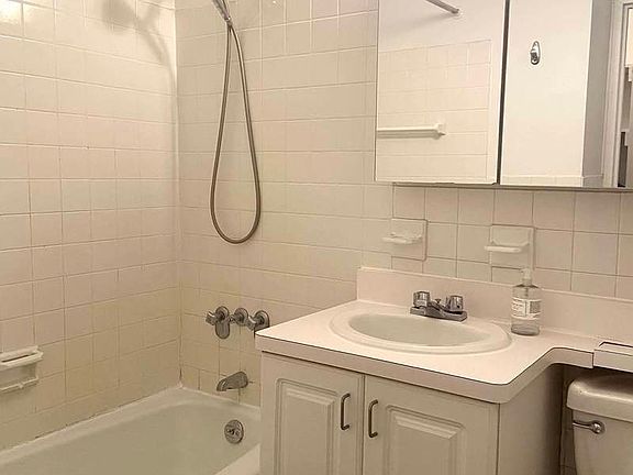 5th image of 1601 3rd Ave APT 24B