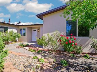 2305 Calle Pacifica, Santa Fe, NM 87505