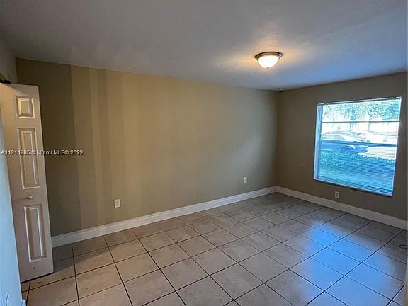 4th image of 415 Executive Center Dr APT 107