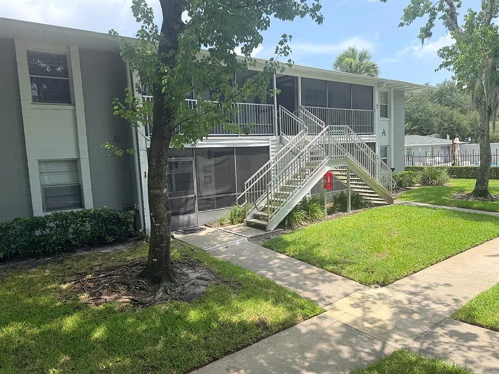 1 bed, 1.0 bath, 726 sqft, $1,275 — Photo 4