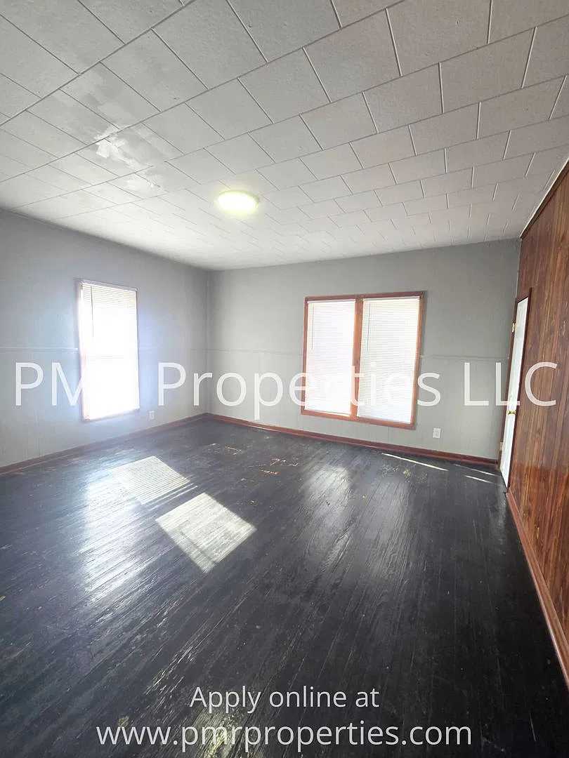 231 S. 4th Street — Photo 3