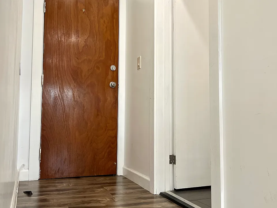 2719 W Sunset Blvd #5