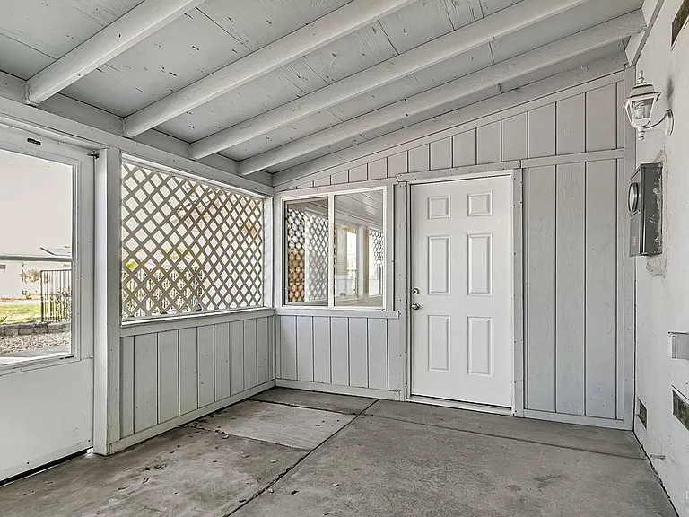 188 Glacier Cir — Photo 32