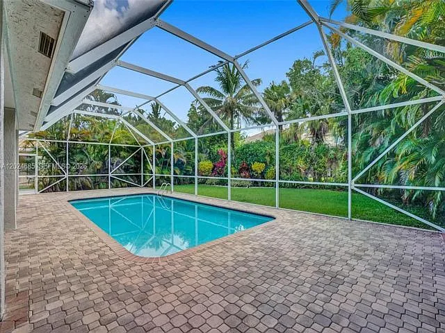 2526 Hunters Run Way — Photo 8