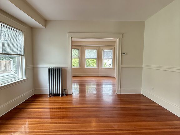 3rd image of 68 Putnam St #2