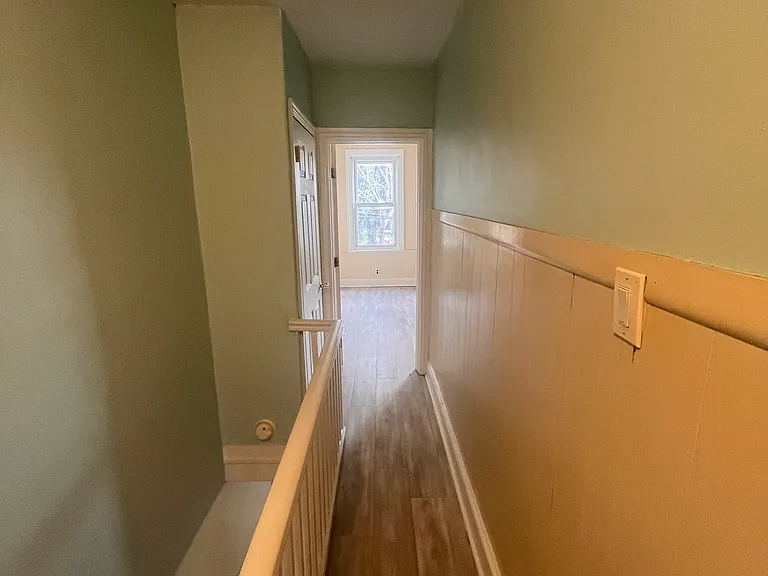 634 W Indiana Ave — Photo 8